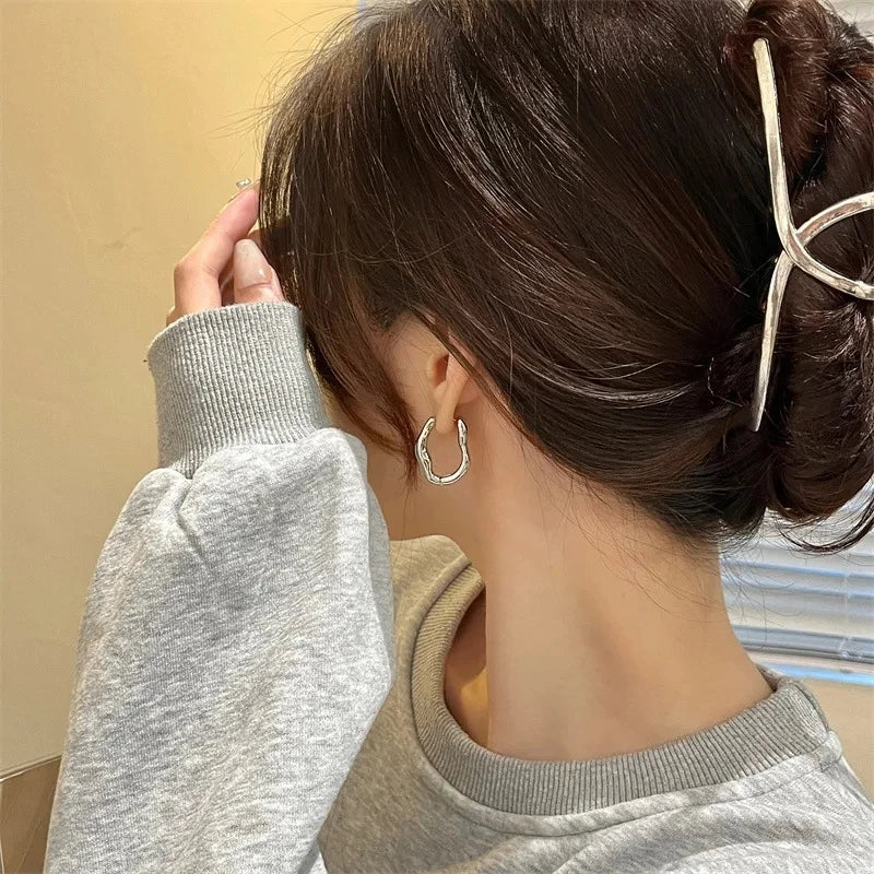 Vintage Smooth Metal Hoop Earrings For Woman Girl Elegent Luxury New Korean Jewelry Temperament Girl's Daily Wear Earrings